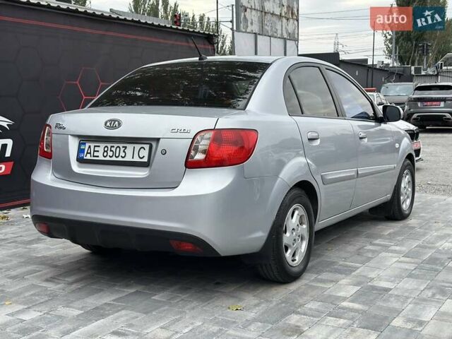 Серый Киа Рио, объемом двигателя 1.49 л и пробегом 297 тыс. км за 5999 $, фото 15 на Automoto.ua