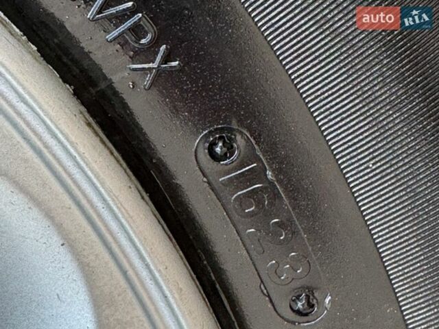 Серый Киа Рио, объемом двигателя 1.4 л и пробегом 227 тыс. км за 6850 $, фото 110 на Automoto.ua