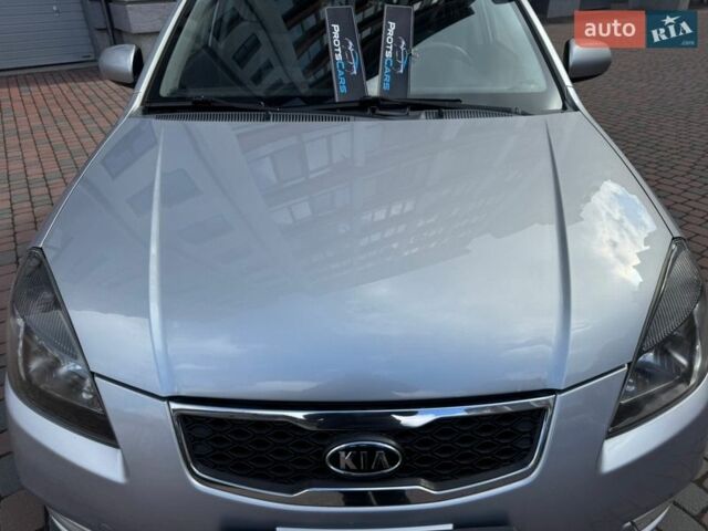 Серый Киа Рио, объемом двигателя 1.4 л и пробегом 227 тыс. км за 6750 $, фото 109 на Automoto.ua