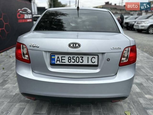 Серый Киа Рио, объемом двигателя 1.49 л и пробегом 297 тыс. км за 5999 $, фото 12 на Automoto.ua
