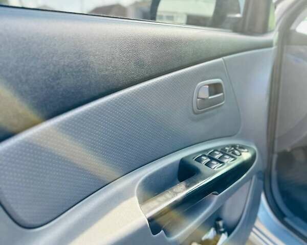 Серый Киа Рио, объемом двигателя 1.4 л и пробегом 140 тыс. км за 5800 $, фото 22 на Automoto.ua