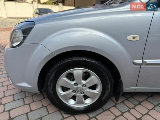 Серый Киа Рио, объемом двигателя 1.4 л и пробегом 227 тыс. км за 6850 $, фото 148 на Automoto.ua