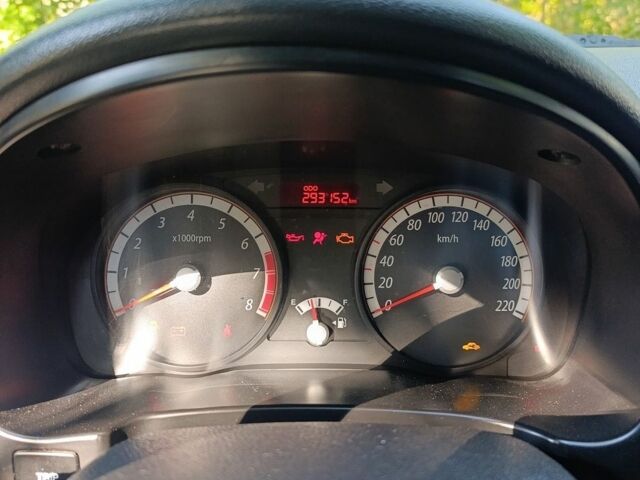 Серый Киа Рио, объемом двигателя 1.4 л и пробегом 293 тыс. км за 5200 $, фото 6 на Automoto.ua