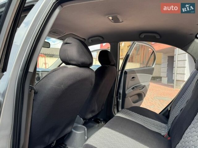 Серый Киа Рио, объемом двигателя 1.4 л и пробегом 227 тыс. км за 6850 $, фото 42 на Automoto.ua