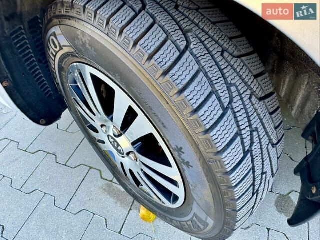 Серый Киа Рио, объемом двигателя 1.5 л и пробегом 190 тыс. км за 5800 $, фото 19 на Automoto.ua