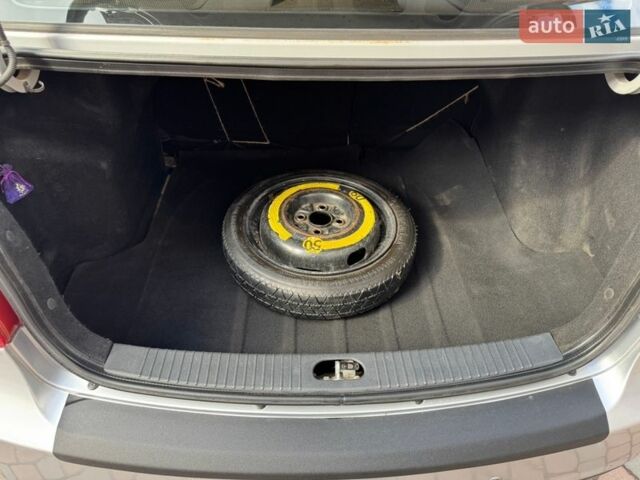 Серый Киа Рио, объемом двигателя 1.4 л и пробегом 227 тыс. км за 6850 $, фото 21 на Automoto.ua