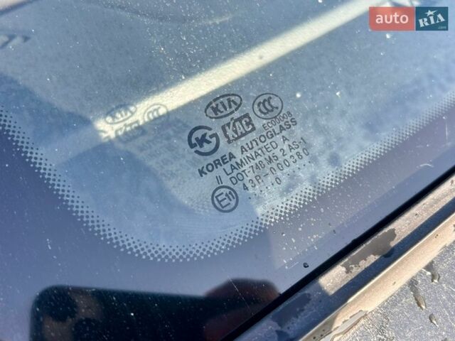 Сірий Кіа Ріо, об'ємом двигуна 1.5 л та пробігом 190 тис. км за 5800 $, фото 8 на Automoto.ua