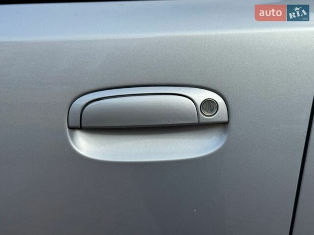 Серый Киа Рио, объемом двигателя 1.4 л и пробегом 227 тыс. км за 6850 $, фото 129 на Automoto.ua