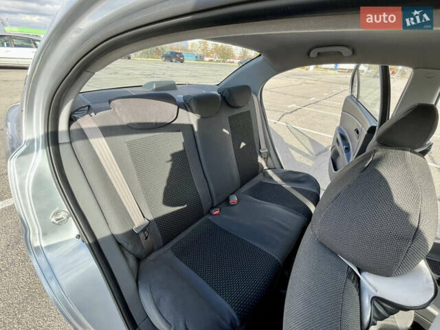 Серый Киа Рио, объемом двигателя 1.4 л и пробегом 219 тыс. км за 4500 $, фото 40 на Automoto.ua