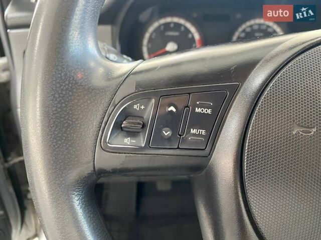 Серый Киа Рио, объемом двигателя 1.4 л и пробегом 98 тыс. км за 5990 $, фото 19 на Automoto.ua