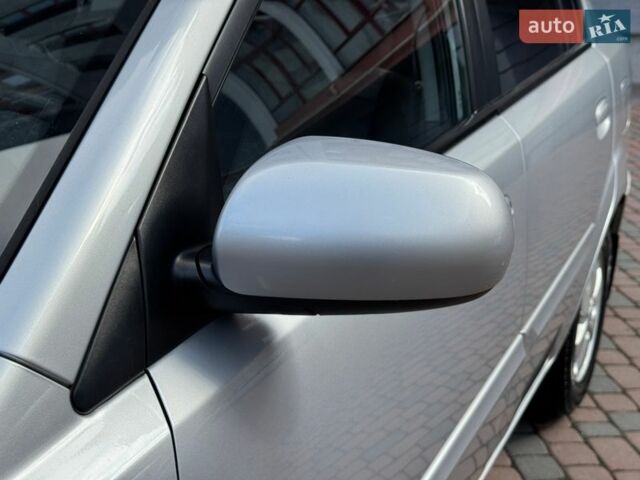 Серый Киа Рио, объемом двигателя 1.4 л и пробегом 227 тыс. км за 6850 $, фото 130 на Automoto.ua