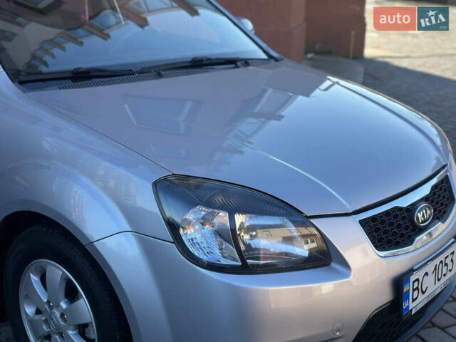 Серый Киа Рио, объемом двигателя 1.4 л и пробегом 227 тыс. км за 6750 $, фото 27 на Automoto.ua