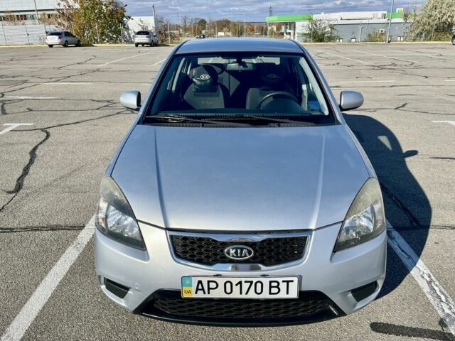 Сірий Кіа Ріо, об'ємом двигуна 1.4 л та пробігом 219 тис. км за 4500 $, фото 8 на Automoto.ua