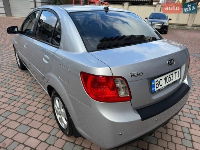 Серый Киа Рио, объемом двигателя 1.4 л и пробегом 227 тыс. км за 6850 $, фото 115 на Automoto.ua