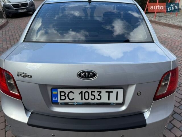 Серый Киа Рио, объемом двигателя 1.4 л и пробегом 227 тыс. км за 6850 $, фото 104 на Automoto.ua