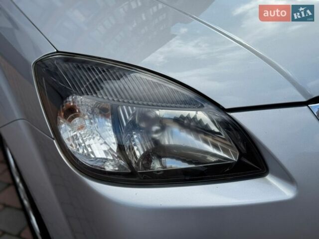 Серый Киа Рио, объемом двигателя 1.4 л и пробегом 227 тыс. км за 6850 $, фото 172 на Automoto.ua