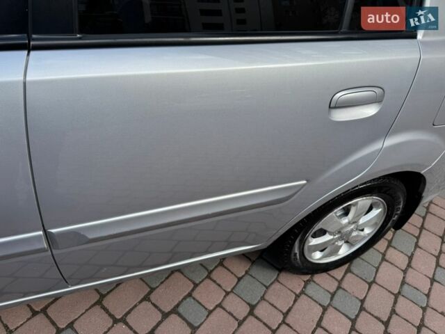 Серый Киа Рио, объемом двигателя 1.4 л и пробегом 227 тыс. км за 6850 $, фото 106 на Automoto.ua