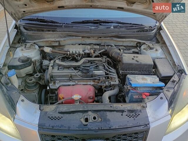 Серый Киа Рио, объемом двигателя 1.4 л и пробегом 301 тыс. км за 3700 $, фото 13 на Automoto.ua