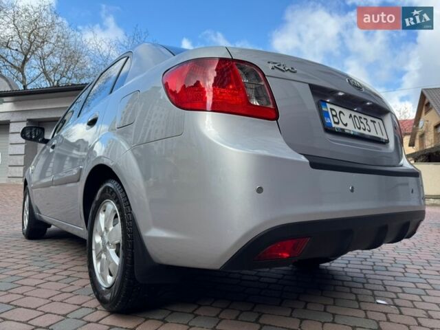 Серый Киа Рио, объемом двигателя 1.4 л и пробегом 227 тыс. км за 6850 $, фото 131 на Automoto.ua
