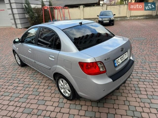 Серый Киа Рио, объемом двигателя 1.4 л и пробегом 227 тыс. км за 6750 $, фото 133 на Automoto.ua