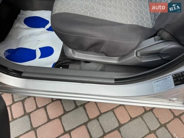 Серый Киа Рио, объемом двигателя 1.4 л и пробегом 227 тыс. км за 6850 $, фото 78 на Automoto.ua