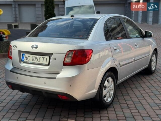 Серый Киа Рио, объемом двигателя 1.4 л и пробегом 227 тыс. км за 6850 $, фото 190 на Automoto.ua
