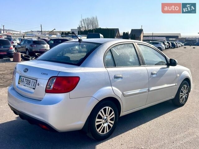 Серый Киа Рио, объемом двигателя 1.5 л и пробегом 190 тыс. км за 5800 $, фото 4 на Automoto.ua