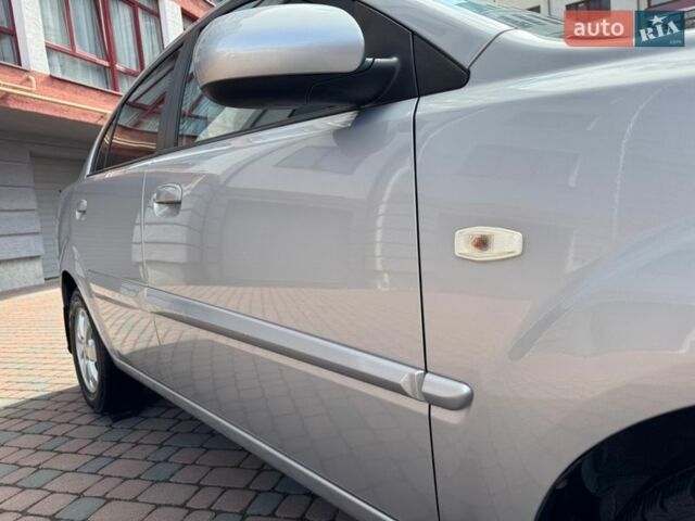 Серый Киа Рио, объемом двигателя 1.4 л и пробегом 227 тыс. км за 6850 $, фото 151 на Automoto.ua