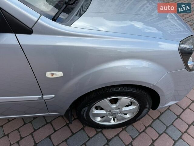 Серый Киа Рио, объемом двигателя 1.4 л и пробегом 227 тыс. км за 6850 $, фото 100 на Automoto.ua
