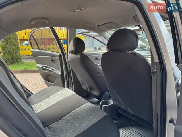 Серый Киа Рио, объемом двигателя 1.4 л и пробегом 227 тыс. км за 6850 $, фото 32 на Automoto.ua