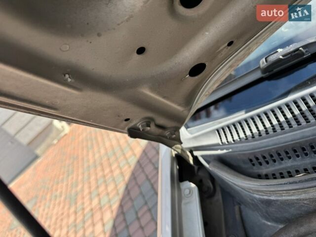 Серый Киа Рио, объемом двигателя 1.4 л и пробегом 227 тыс. км за 6850 $, фото 13 на Automoto.ua