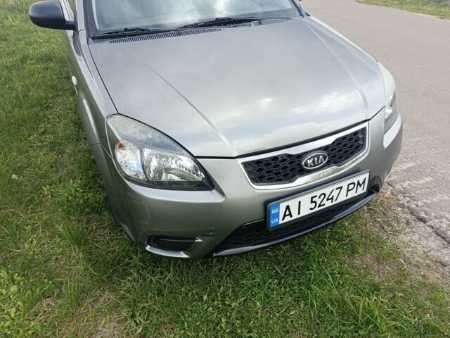 Серый Киа Рио, объемом двигателя 1.3 л и пробегом 163 тыс. км за 4400 $, фото 6 на Automoto.ua