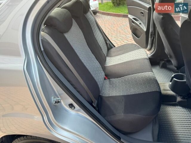 Серый Киа Рио, объемом двигателя 1.4 л и пробегом 227 тыс. км за 6850 $, фото 33 на Automoto.ua