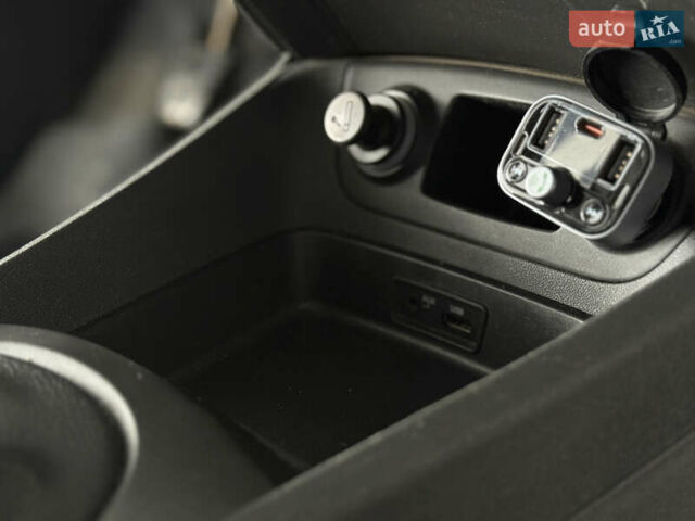 Серый Киа Рио, объемом двигателя 1.4 л и пробегом 99 тыс. км за 5500 $, фото 17 на Automoto.ua