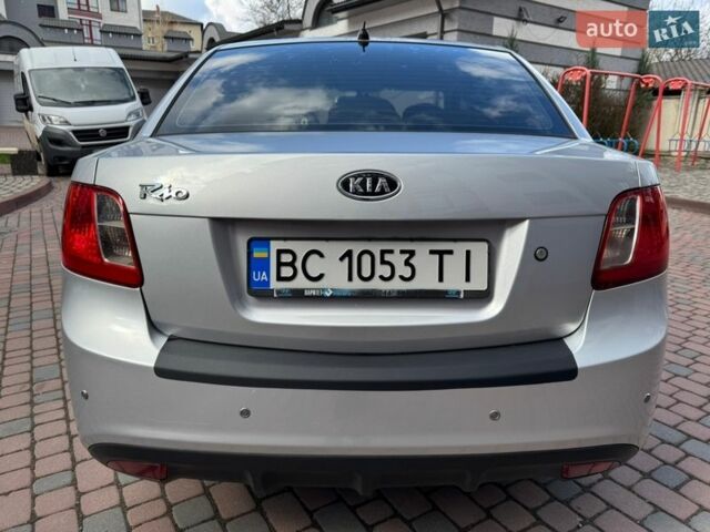 Серый Киа Рио, объемом двигателя 1.4 л и пробегом 227 тыс. км за 6750 $, фото 116 на Automoto.ua