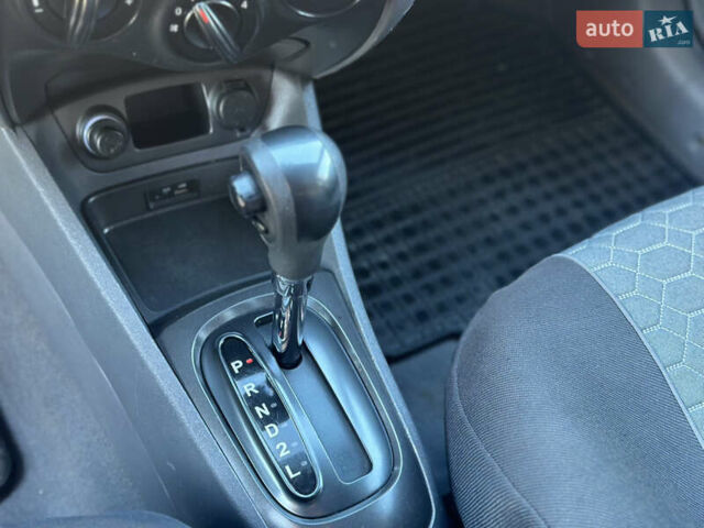 Серый Киа Рио, объемом двигателя 1.4 л и пробегом 227 тыс. км за 6750 $, фото 51 на Automoto.ua