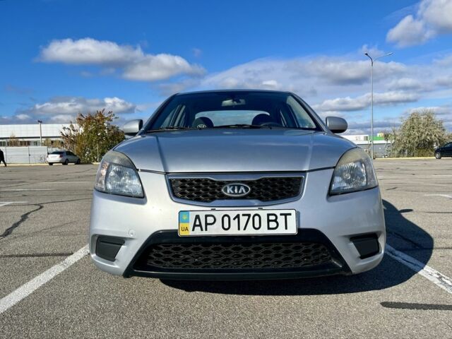 Сірий Кіа Ріо, об'ємом двигуна 1.4 л та пробігом 219 тис. км за 4500 $, фото 7 на Automoto.ua