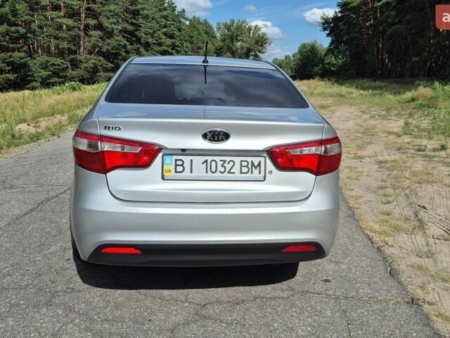Серый Киа Рио, объемом двигателя 1.4 л и пробегом 148 тыс. км за 6600 $, фото 3 на Automoto.ua