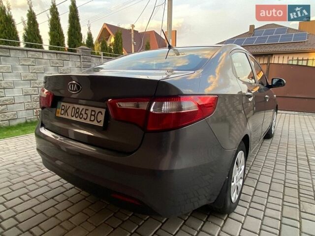 Сірий Кіа Ріо, об'ємом двигуна 1.4 л та пробігом 94 тис. км за 7600 $, фото 10 на Automoto.ua