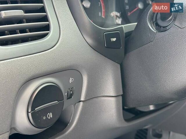 Серый Киа Рио, объемом двигателя 1.4 л и пробегом 89 тыс. км за 4900 $, фото 11 на Automoto.ua