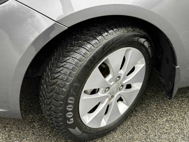 Сірий Кіа Ріо, об'ємом двигуна 1.6 л та пробігом 139 тис. км за 8500 $, фото 8 на Automoto.ua