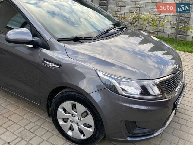 Сірий Кіа Ріо, об'ємом двигуна 1.4 л та пробігом 94 тис. км за 7600 $, фото 6 на Automoto.ua