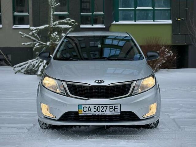 Серый Киа Рио, объемом двигателя 1.6 л и пробегом 180 тыс. км за 8950 $, фото 2 на Automoto.ua