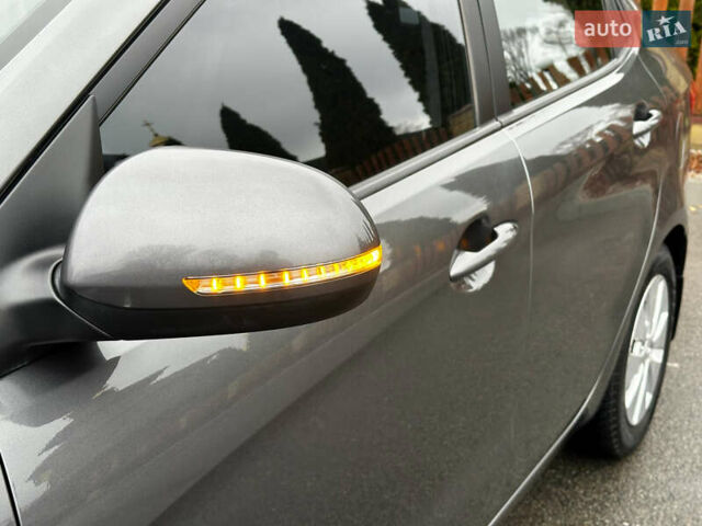 Сірий Кіа Ріо, об'ємом двигуна 1.6 л та пробігом 139 тис. км за 8500 $, фото 13 на Automoto.ua