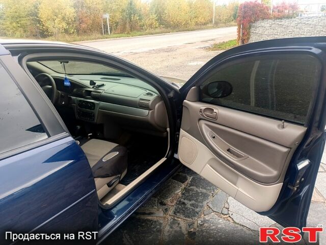 Серый Киа Рио, объемом двигателя 1.4 л и пробегом 69 тыс. км за 5699 $, фото 1 на Automoto.ua