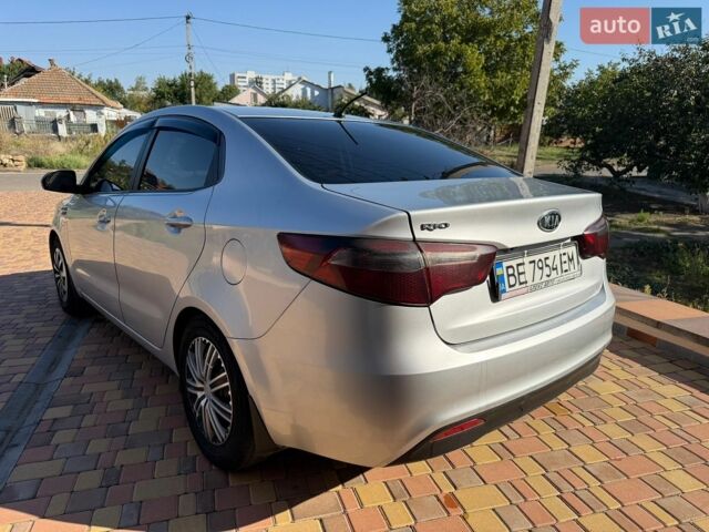 Сірий Кіа Ріо, об'ємом двигуна 1.4 л та пробігом 238 тис. км за 6200 $, фото 5 на Automoto.ua