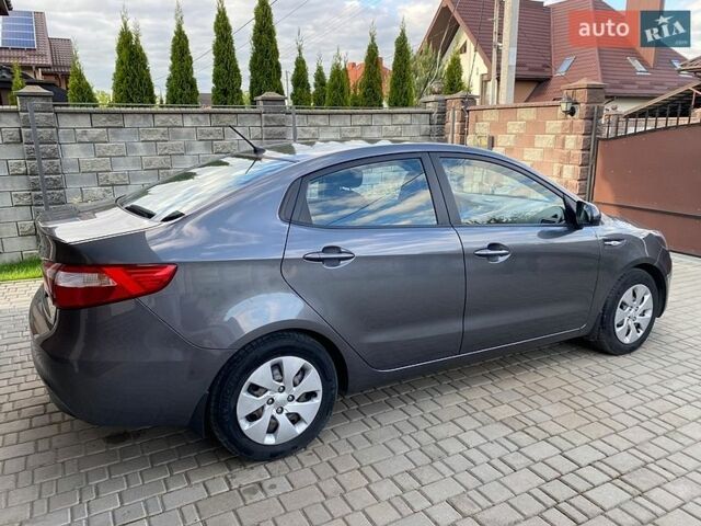 Сірий Кіа Ріо, об'ємом двигуна 1.4 л та пробігом 94 тис. км за 7600 $, фото 3 на Automoto.ua
