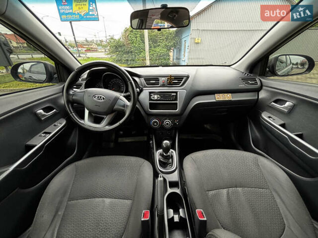 Серый Киа Рио, объемом двигателя 1.4 л и пробегом 174 тыс. км за 6200 $, фото 15 на Automoto.ua