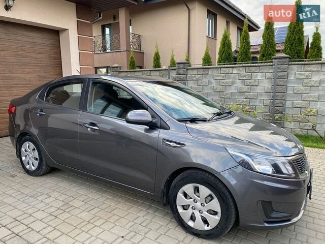 Сірий Кіа Ріо, об'ємом двигуна 1.4 л та пробігом 94 тис. км за 7600 $, фото 7 на Automoto.ua