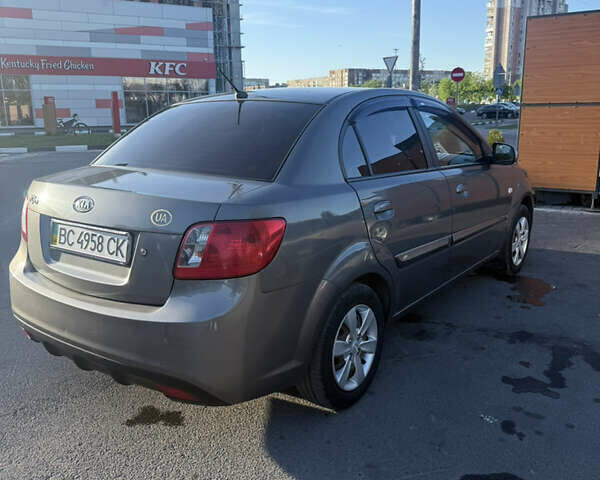 Серый Киа Рио, объемом двигателя 1.6 л и пробегом 296 тыс. км за 4699 $, фото 28 на Automoto.ua